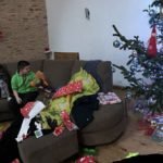 family-christmas-panoramic