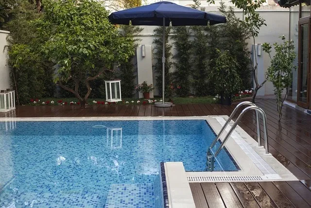 luxury private pool