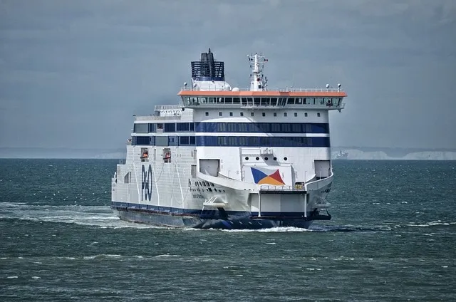 Ferry crossing or Eurotunnel