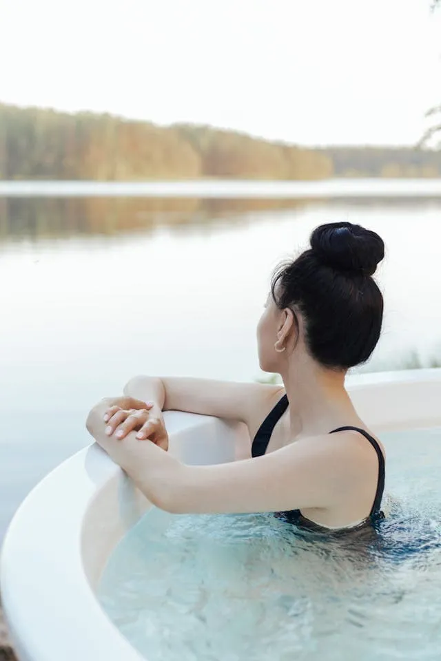 Private hot tub, enclosed garden, beautiful countryside, enclosed gardens, long walks, great outdoors, working farm, beautiful locations, sumptuous sofa, friendly lodges with hot, elevated position, tails wagging, tue wed thu fri
