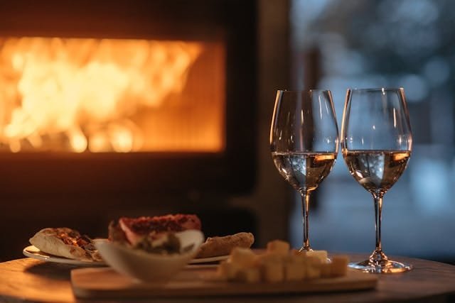 relax together at your holiday cottages, sleep 4, sleeps 6, sleeps 8, sleeps 10, sleeps 12, sleeps 14